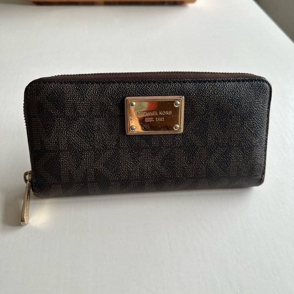 MICHAEL Michael Kors Bags Authentic Michael Kors Wallet Poshmark